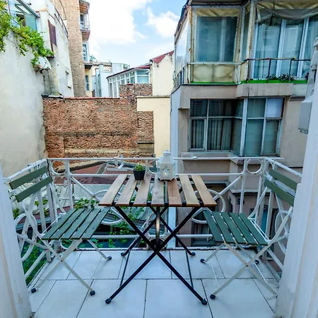 The Heaven On Heritage Street Istanbul