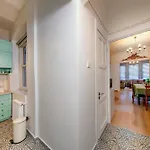 아파트 The Heaven On Heritage Street *